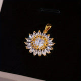 Fashionable Sunflower Pendant Necklace Adorned with Rhinestones,